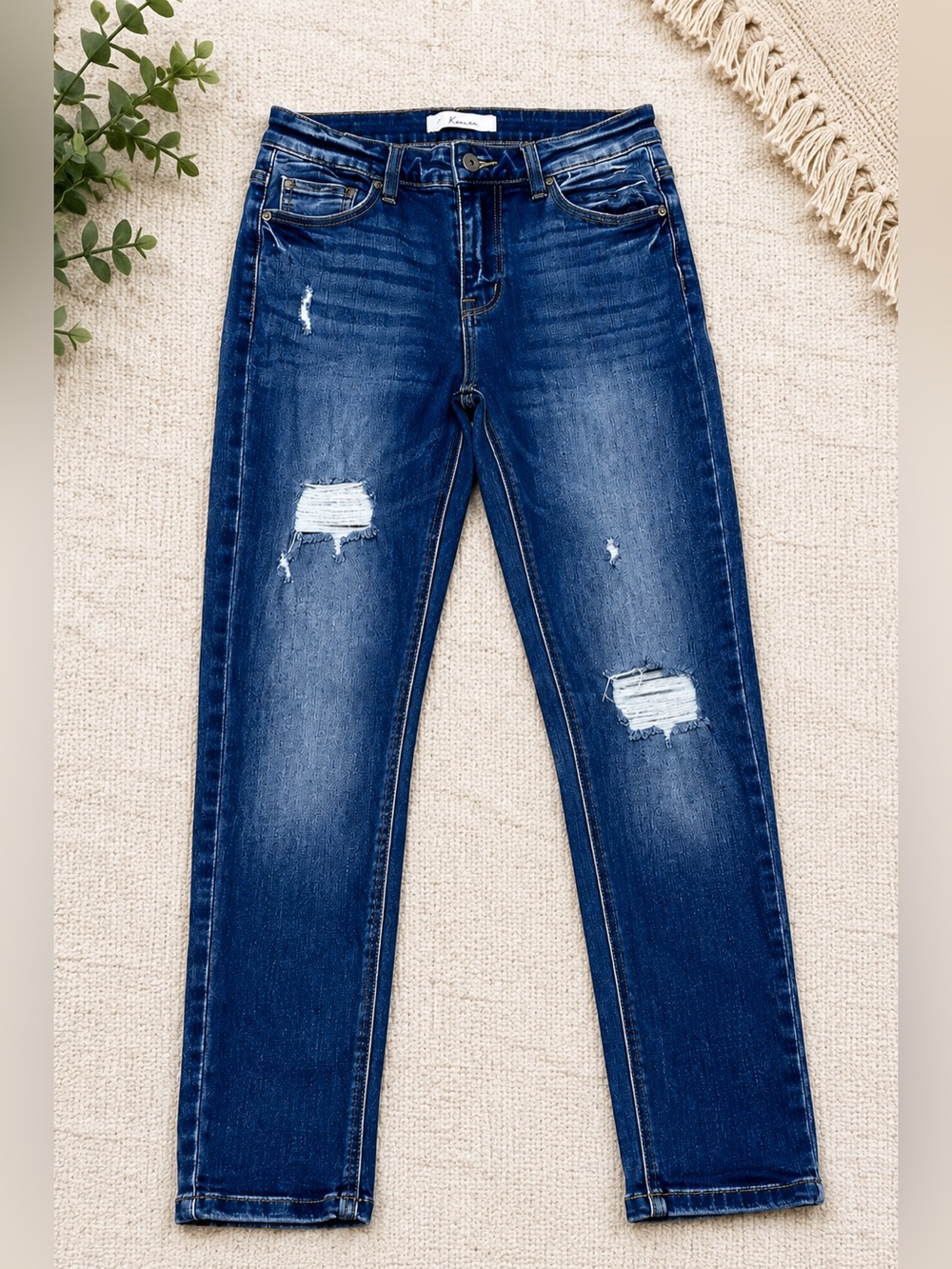 KanCan High Rise Skinny Jeans Size 28 Distressed Knee Stretch Dark Wash Denim
